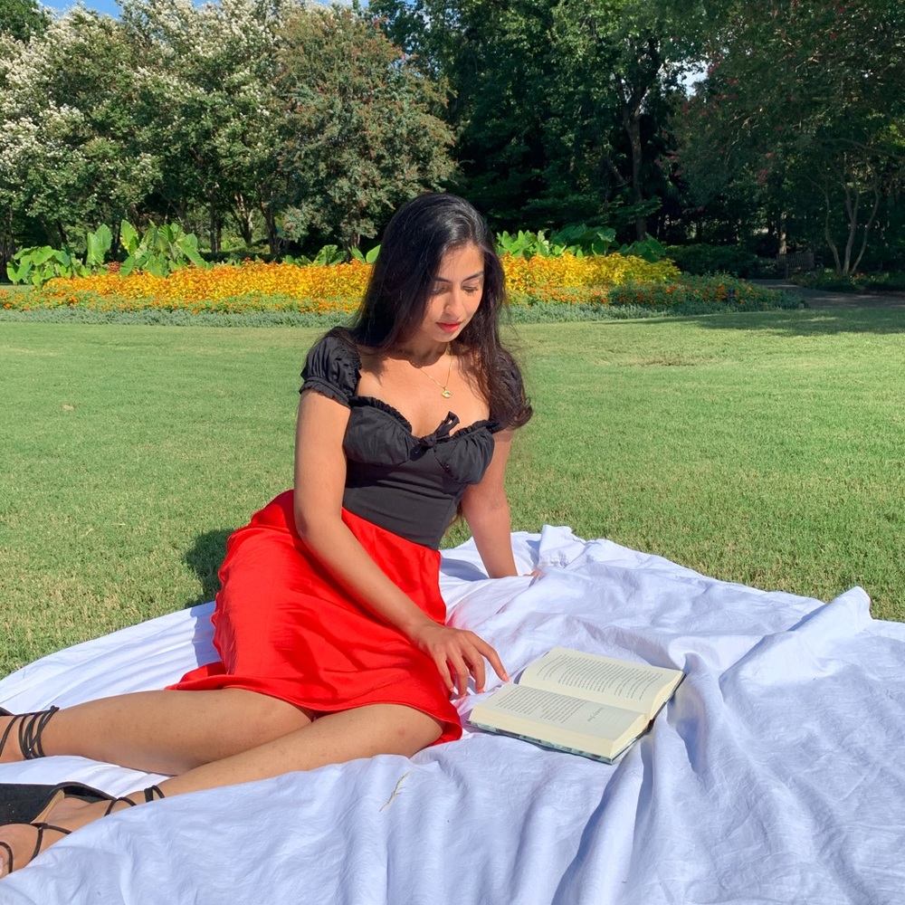 Meet your Posher, Yara